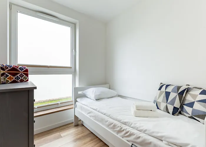 아파트 Nasypowa Spacious By Bookinghost 그디니아