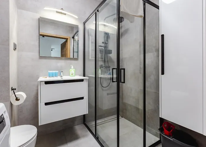 Nasypowa Spacious By Bookinghost * 그디니아